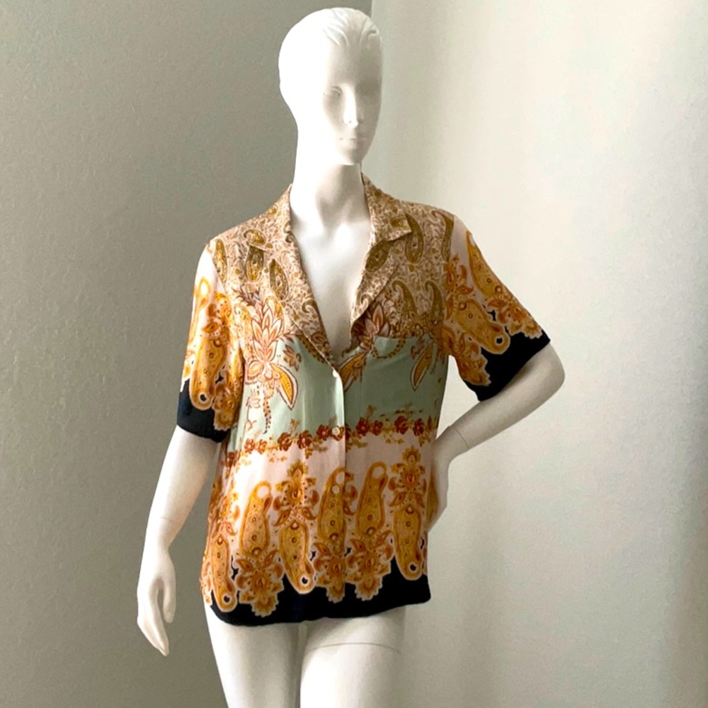 A beautiful paisley printed shirt